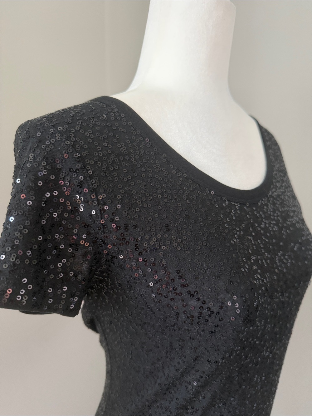 DKNY Black Sequin Short Sleeve Top Tee T-shirt Womens Size Small - Picture 3 of 11